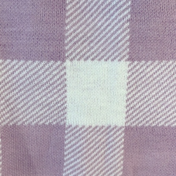 NWT H & M Lightweight (Light Purple and Off-White) Sleeveless Vest. Size: Small. - Picture 5 of 14